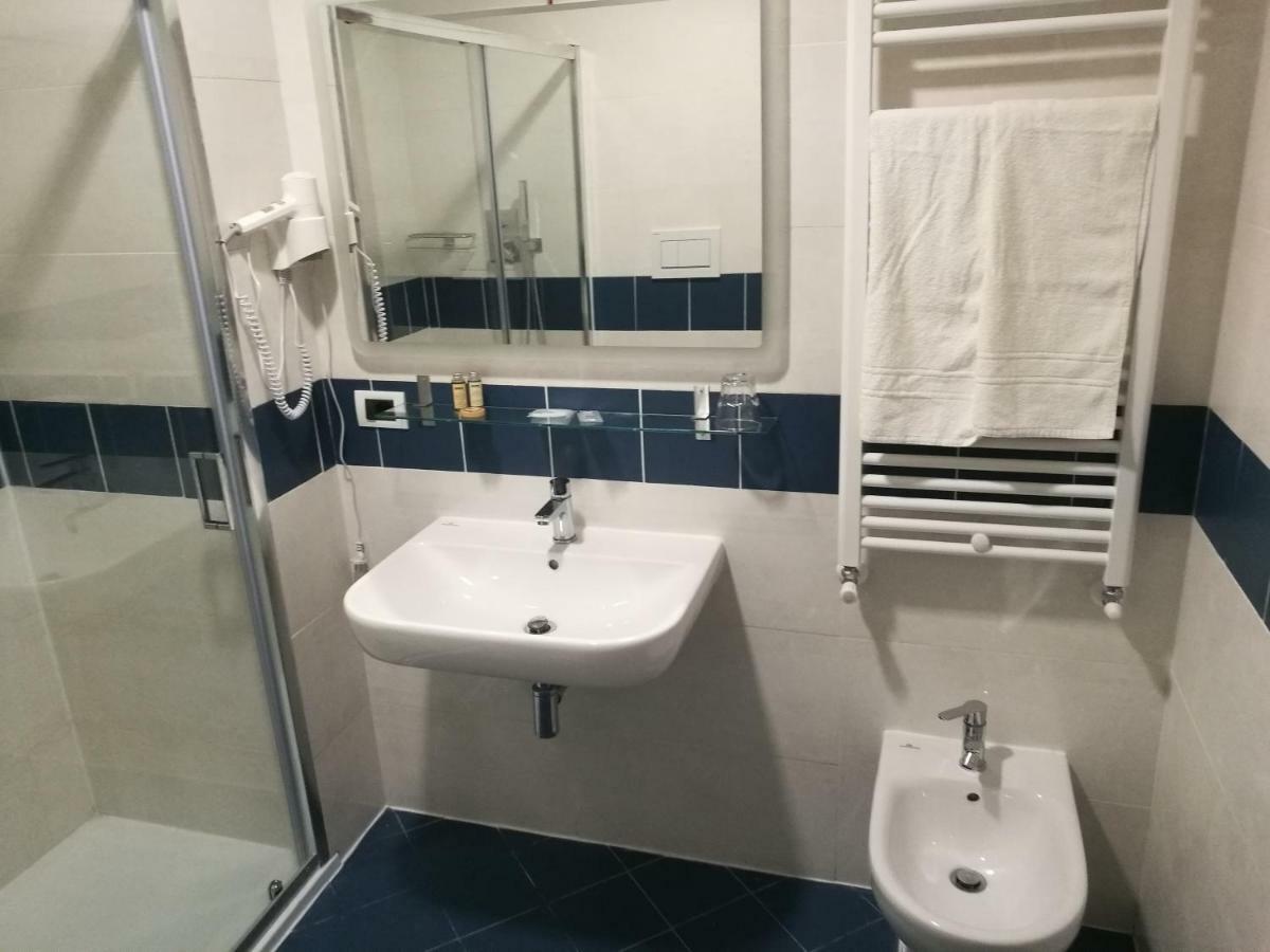 Al Trenino Accomodation Hotel Roma Ngoại thất bức ảnh